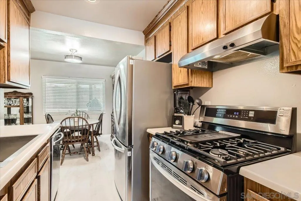 1905 Pueblo Dr, Hemet, California 92545 home-pic-10